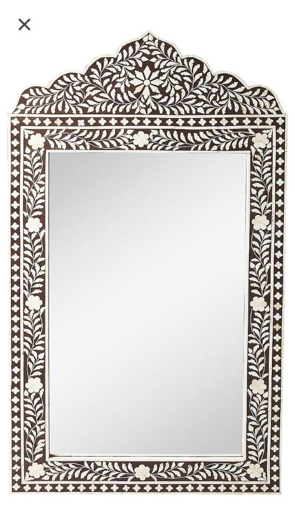 The Everly Mirror