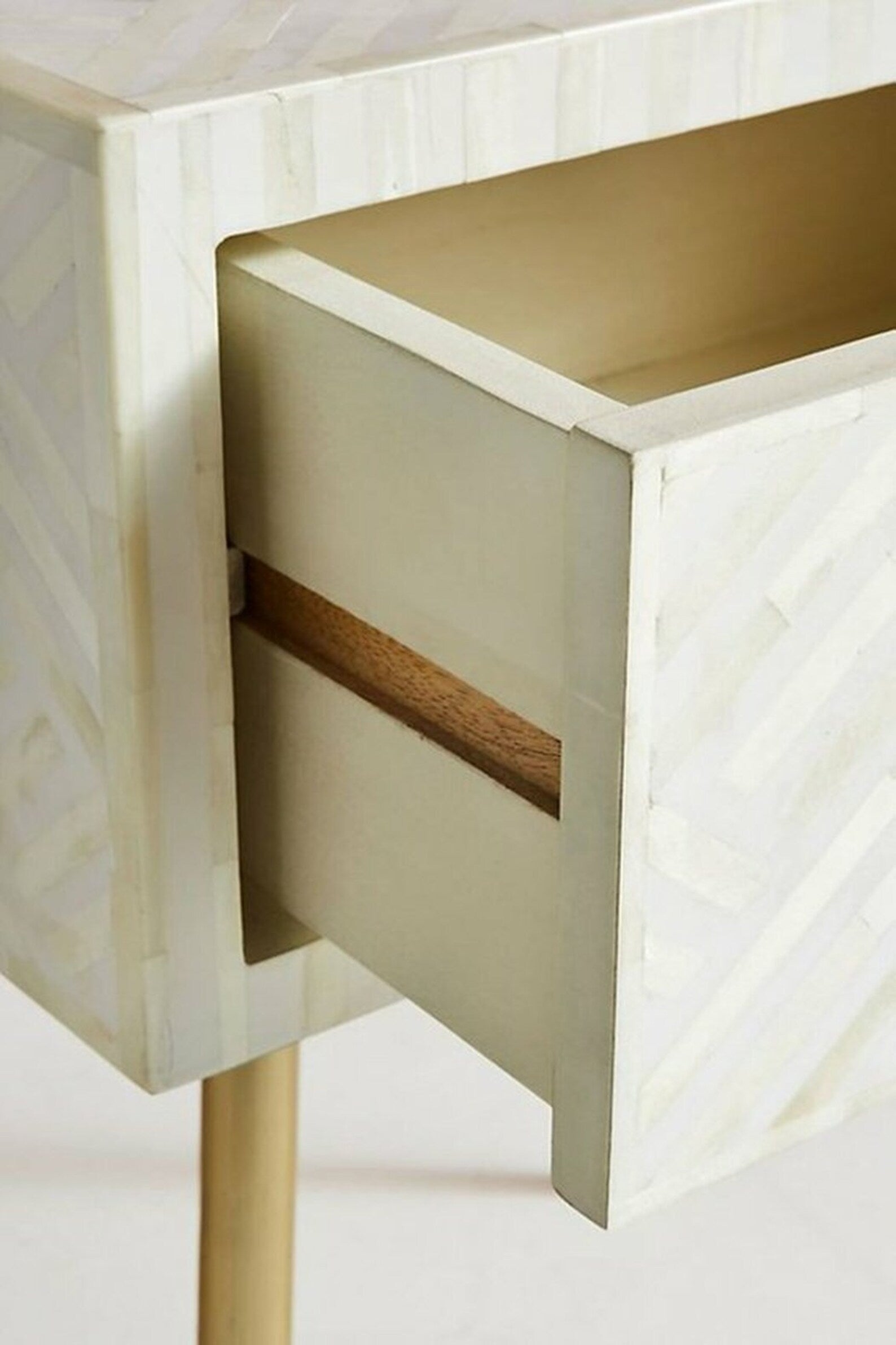 Meraki Bedside Table