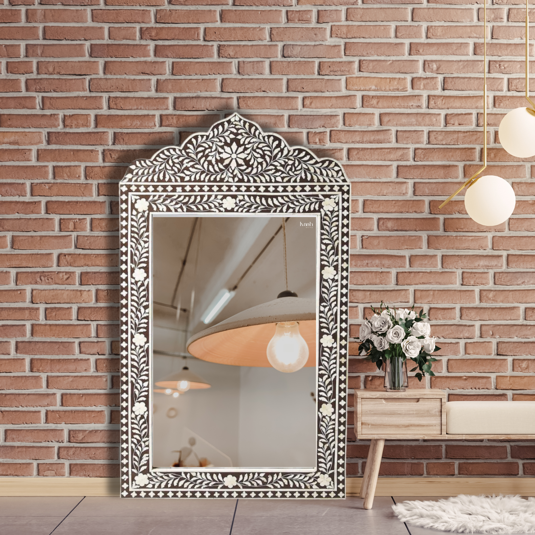The Everly Mirror